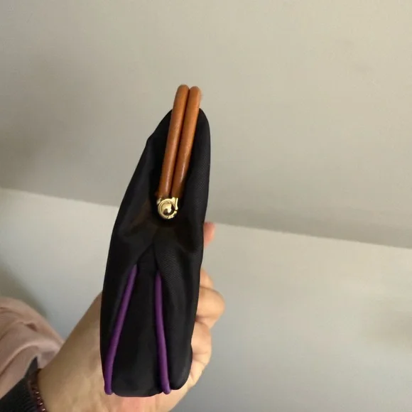 Dooney & Bourke Kisslock Nylon Black and Brown Clasp Coin Purse Purple Trim - Picture 4 of 9